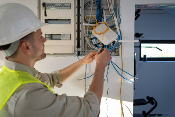 Best Licensed Electrician  in Oneida, TN